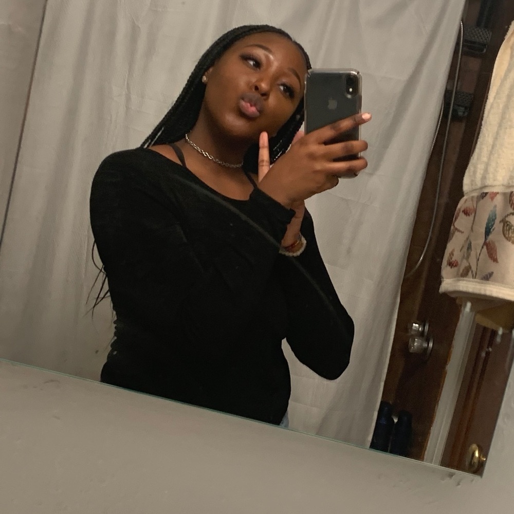 Meet your Posher, Iyore